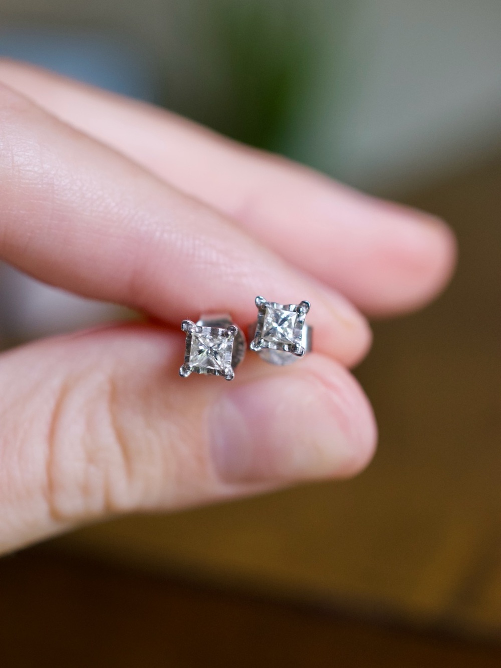 10K White Gold Genuine Diamond Stud Earrings